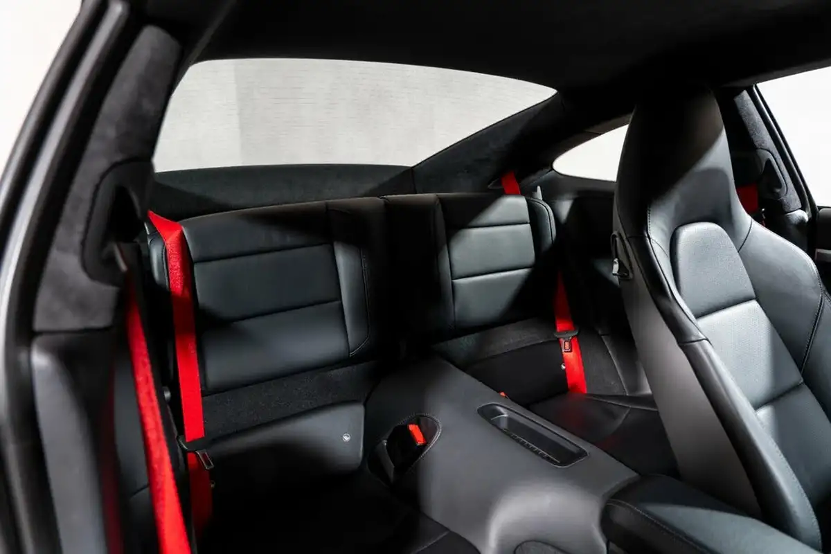 2016-porsche-911-30-carrera-4-s-coupe-big-16