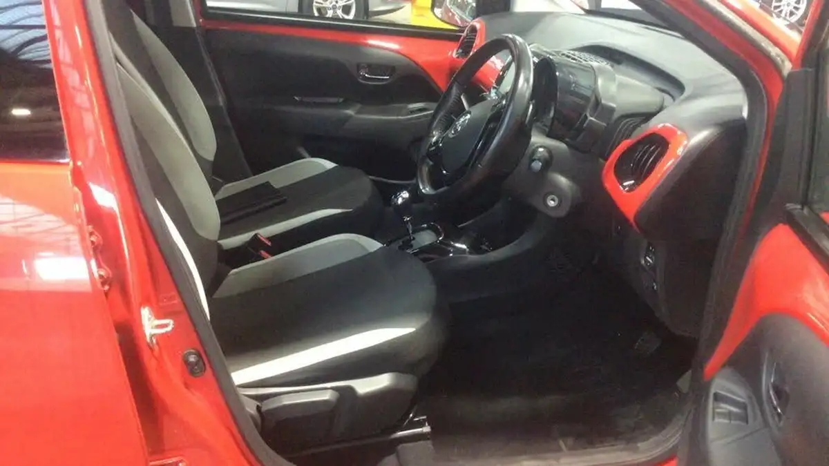 2017-toyota-aygo-10-vvt-i-x-style-71bhp-x-shift-big-10