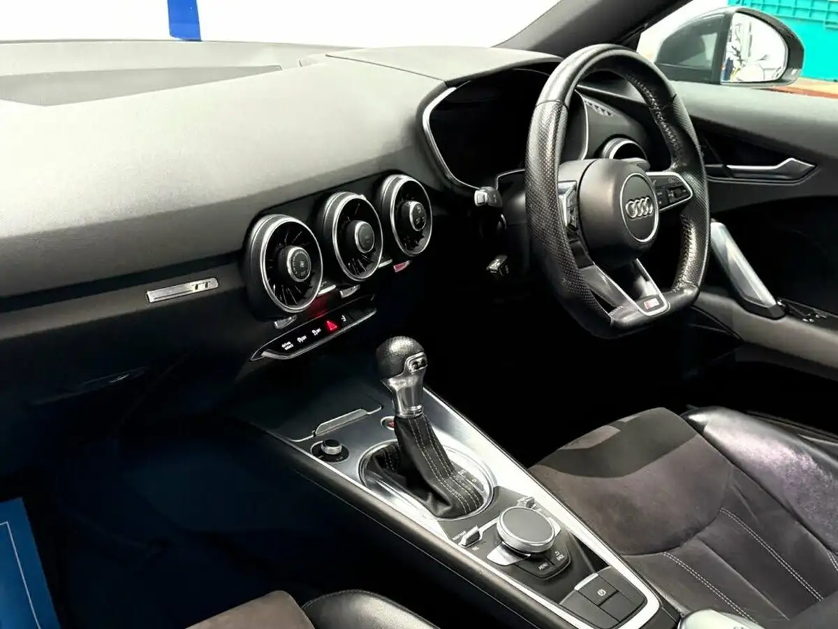 2016-audi-tt-coupe-20-tfsi-s-line-tronic-big-3