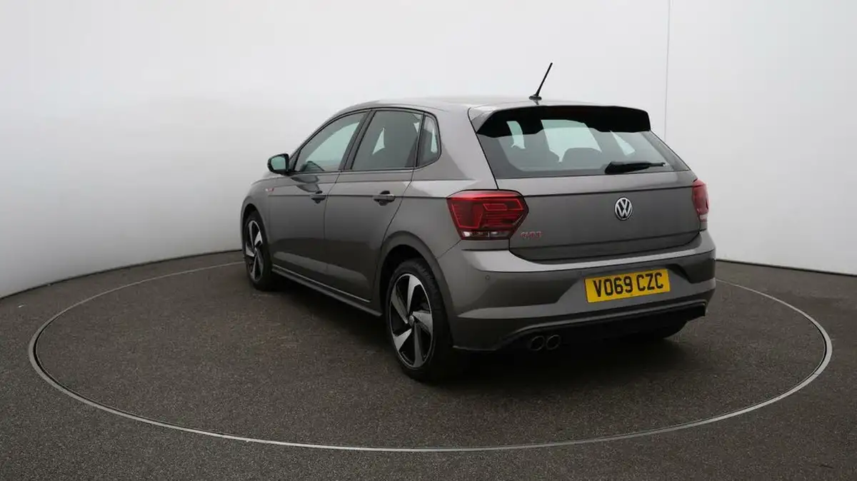 2019-volkswagen-polo-20-tsi-gti-big-60