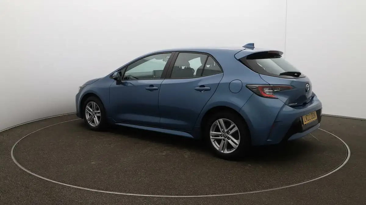 2022-toyota-corolla-18-vvt-i-icon-120bhp-trk-hatchback-5d-big-32