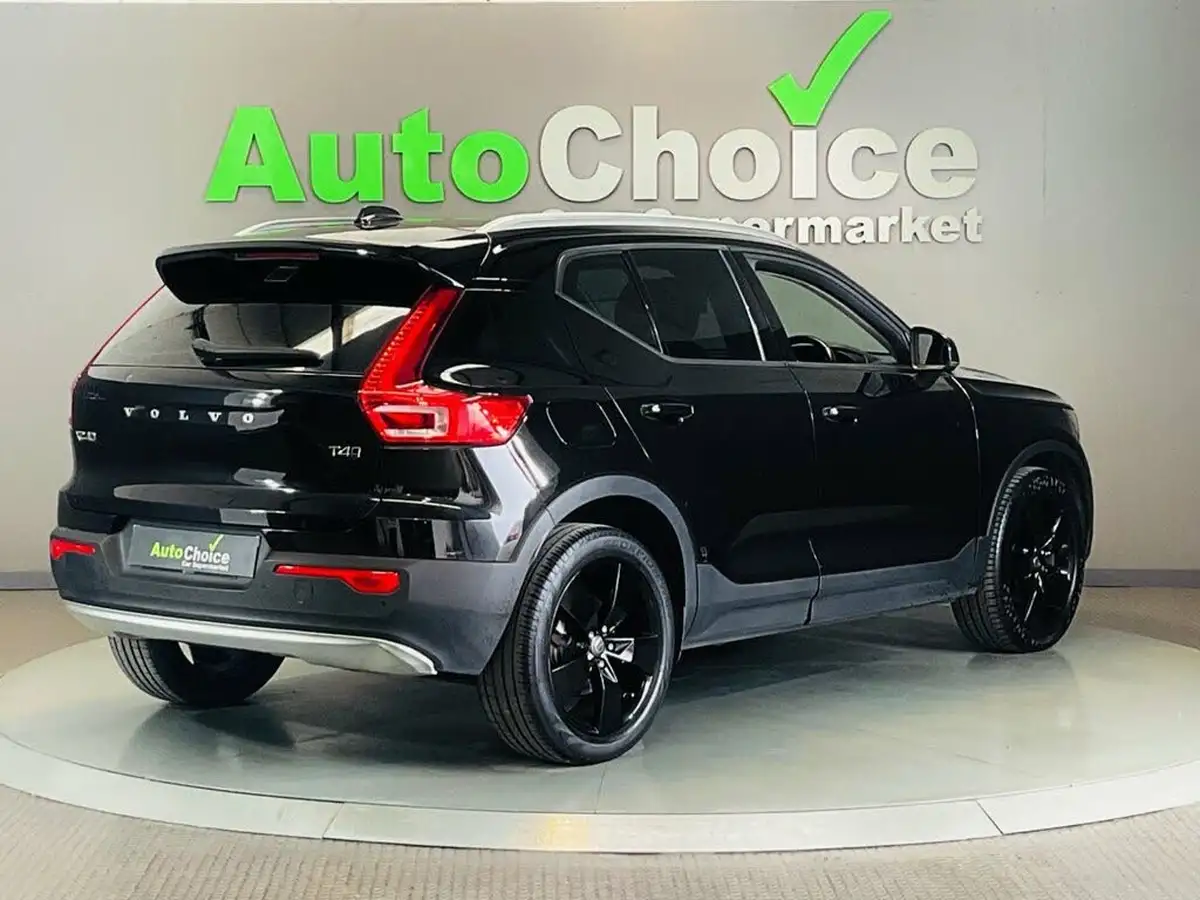 2019-volvo-xc40-20-t4-momentum-awd-big-15