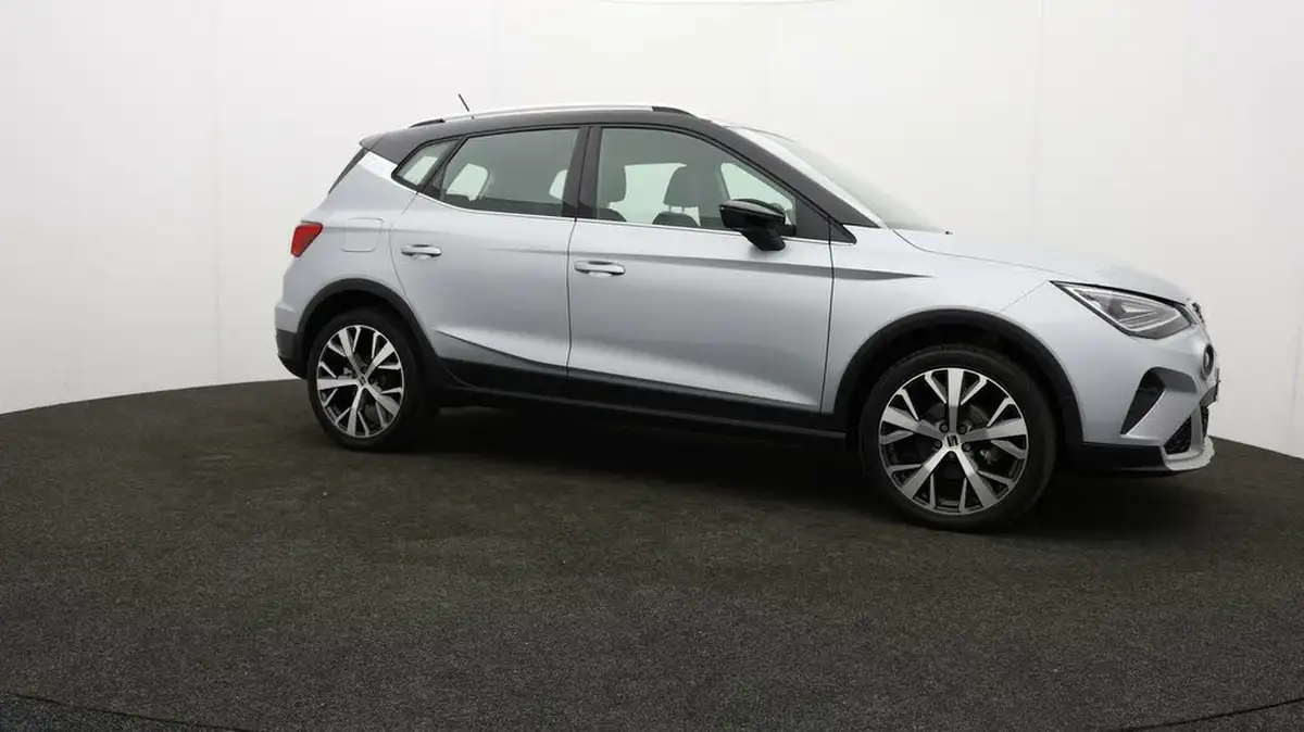 2023-seat-arona-10-tsi-xperience-lux-110ps-big-68
