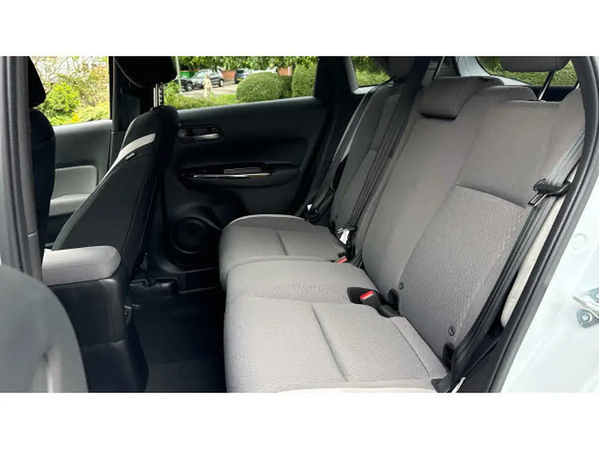 2022-honda-jazz-15-i-mmd-ex-109ps-big-15