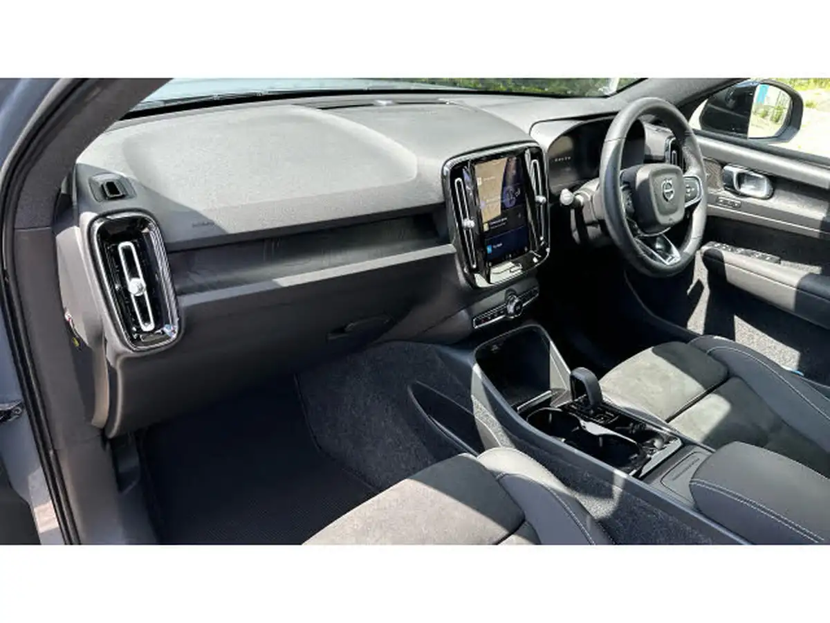 2022-volvo-c40-e-recharge-ultimate-228bhp-big-3