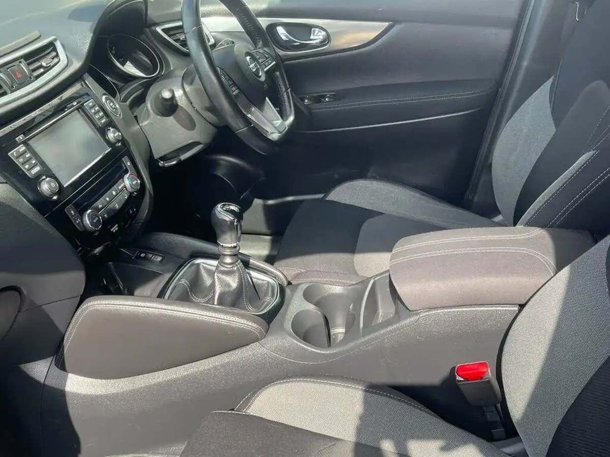2017-nissan-qashqai-16dci-n-connecta-big-34
