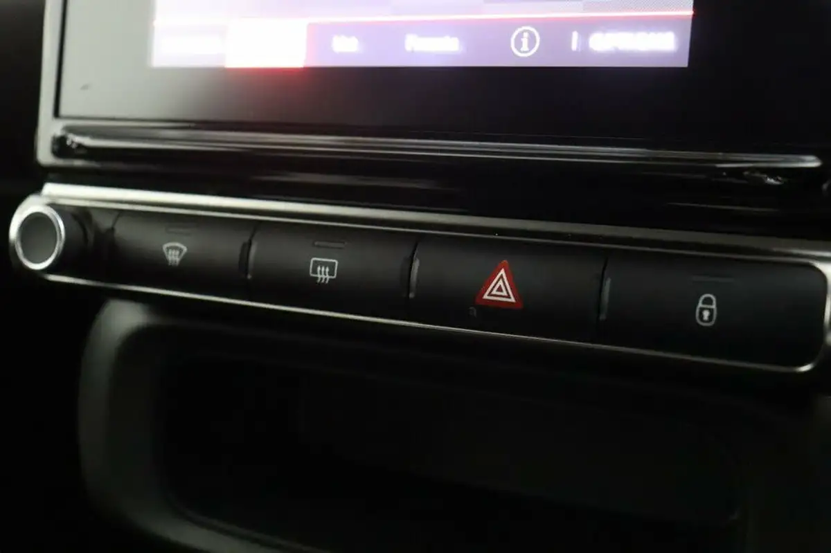 2023-citroen-c3-12-puretech-c-series-edition-83ps-ss-big-25