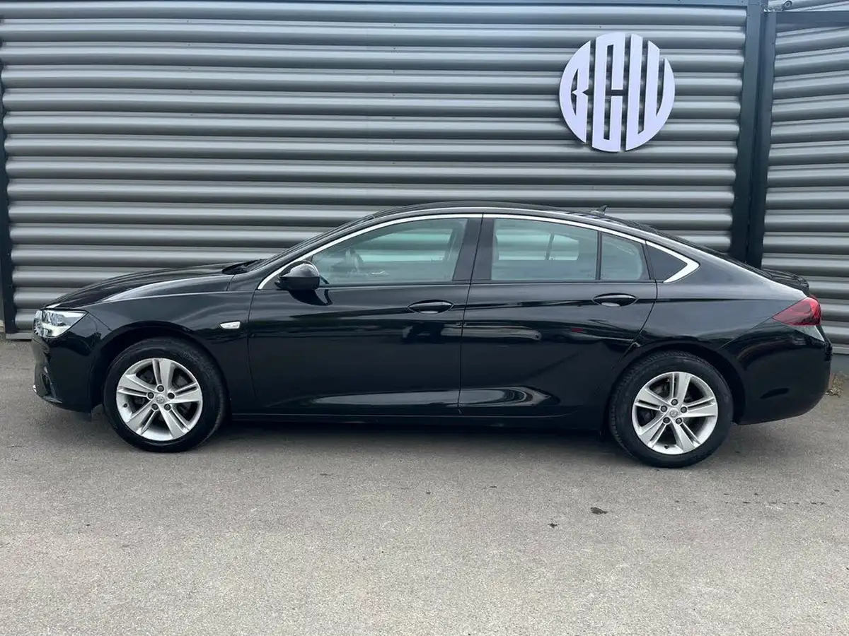 2021-vauxhall-insignia-grand-sport-15-turbo-d-sri-nav-big-2
