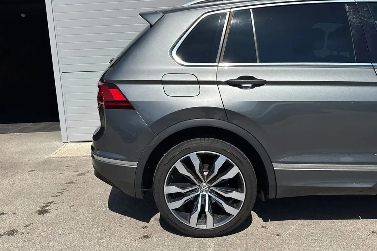 2019-volkswagen-tiguan-20tdi-r-line-tech-190ps-4motion-dsg-big-24