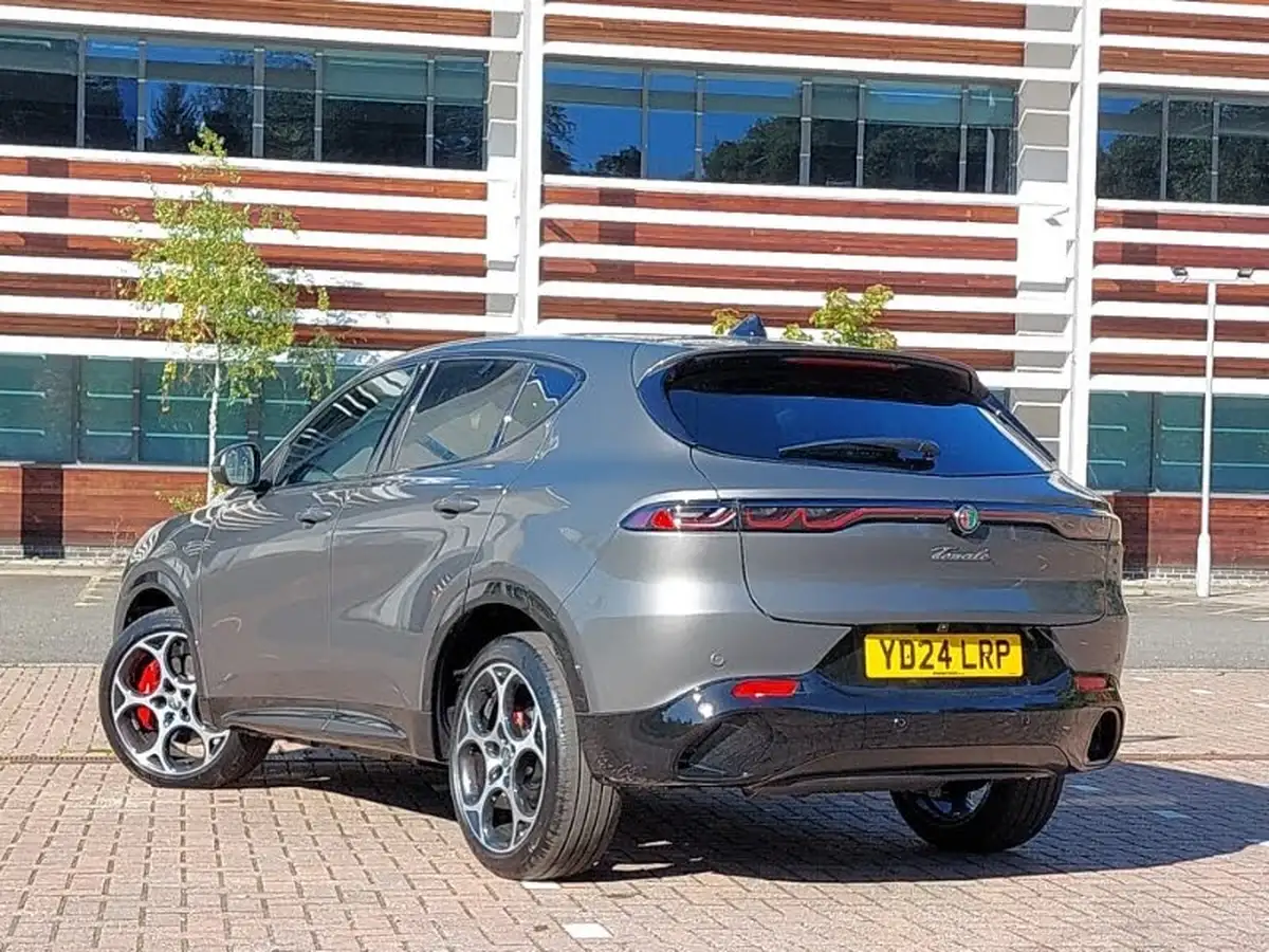 2024-alfa-romeo-tonale-15-sprint-big-1