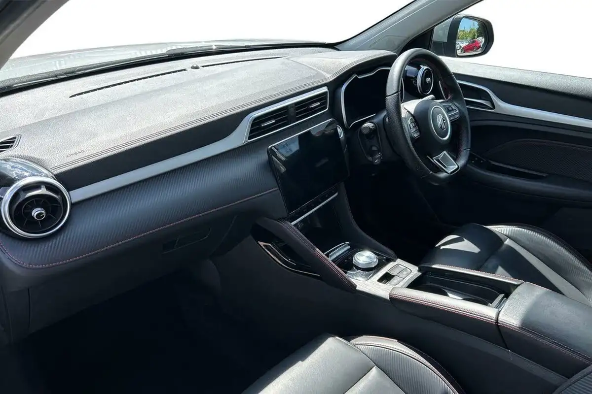 2022-mg-zs-suv-e-trophy-ev-176ps-big-5