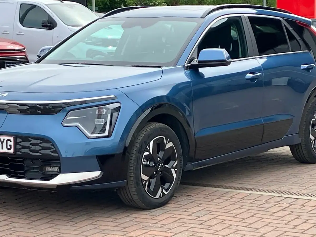 2024-kia-niro-ev-e-4-heat-pump-big-30