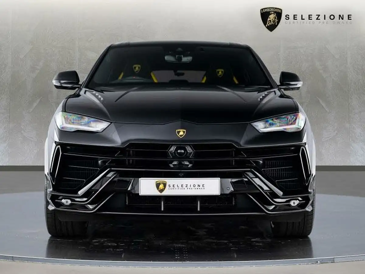 2024-lamborghini-urus-40-no-trim-big-4