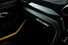 2024-lamborghini-urus-40-no-trim-small-15