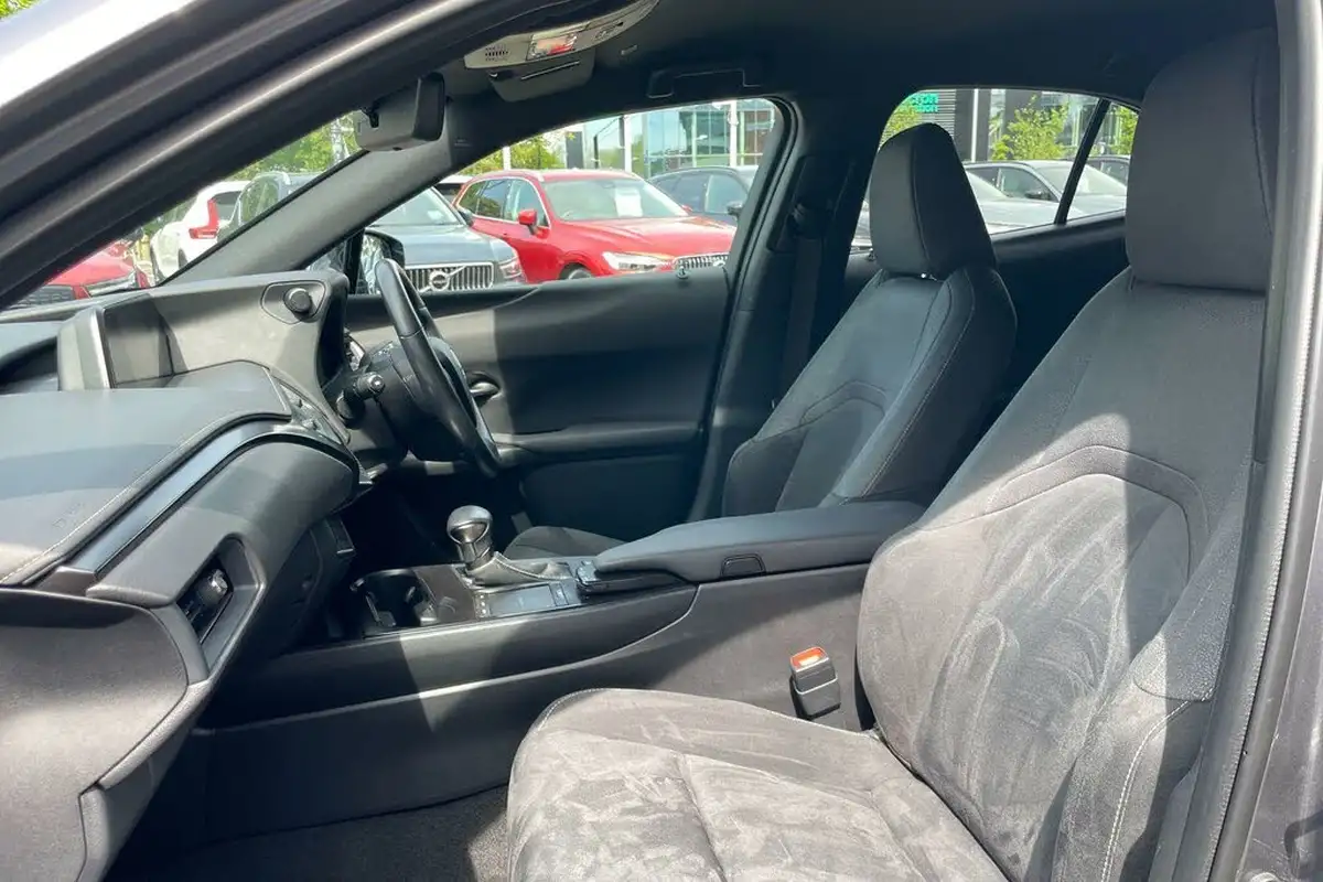 2021-lexus-ux-250h-20-ux-184bhp-without-navigation-big-26