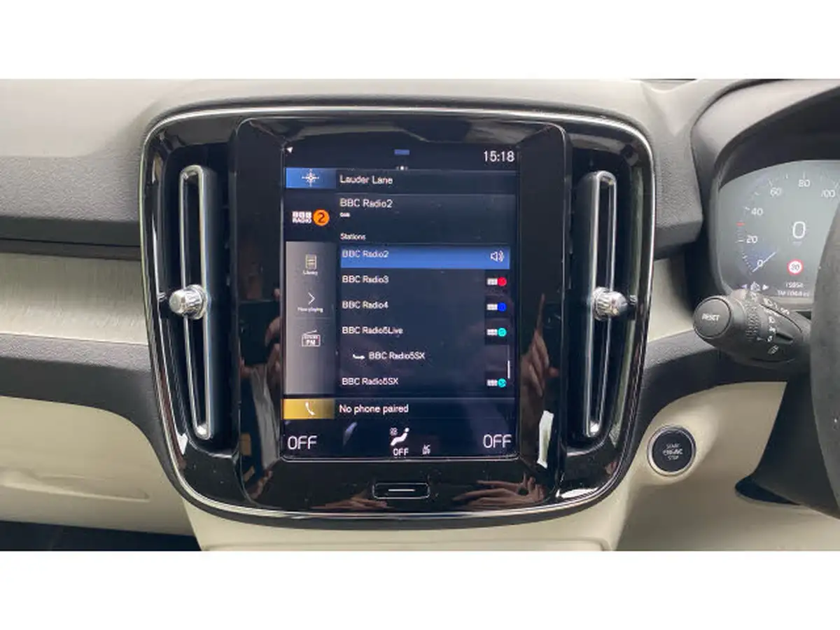 2021-volvo-xc40-15-t5-inscription-262bhp-big-29