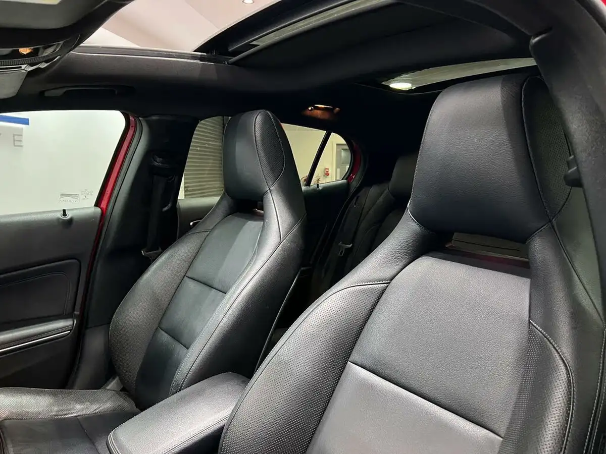 2015-mercedes-benz-gla-class-21d-gla-200d-amg-line-4matic-premium-plusss-7g-dct-big-47