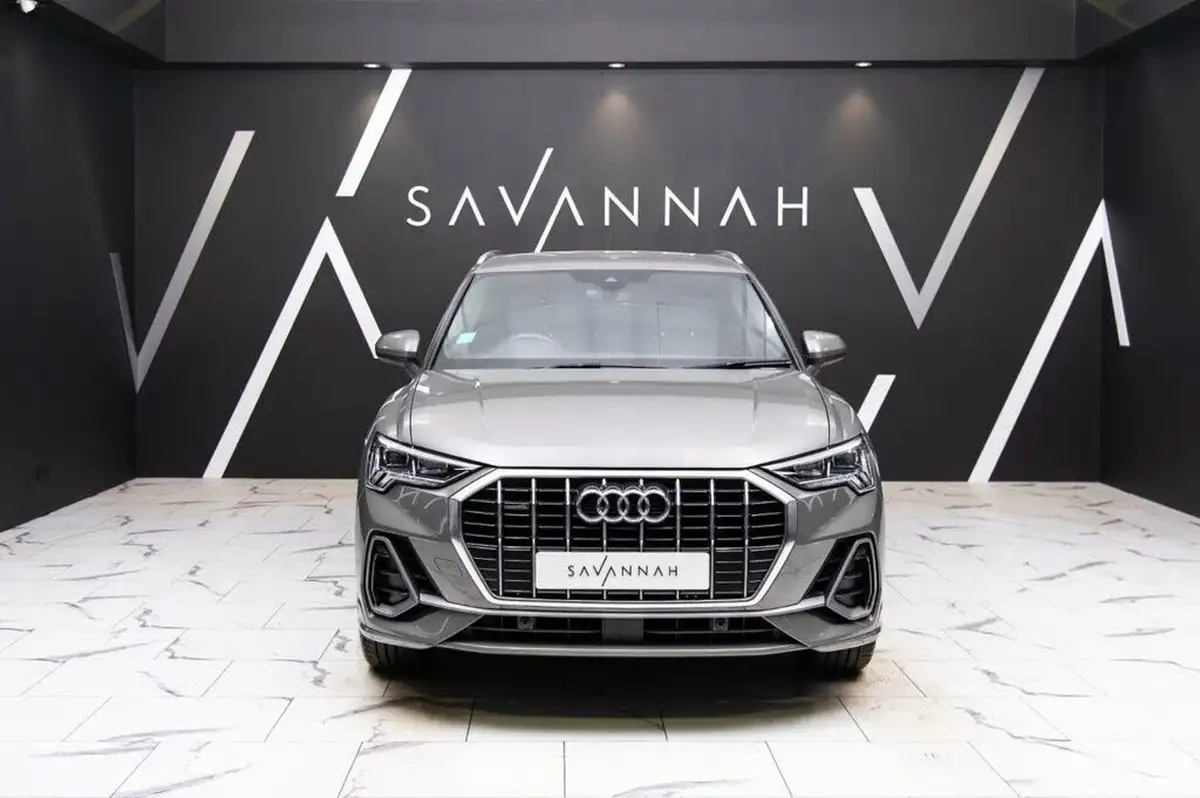 2019-audi-q3-20-40-tfsi-s-line-big-1