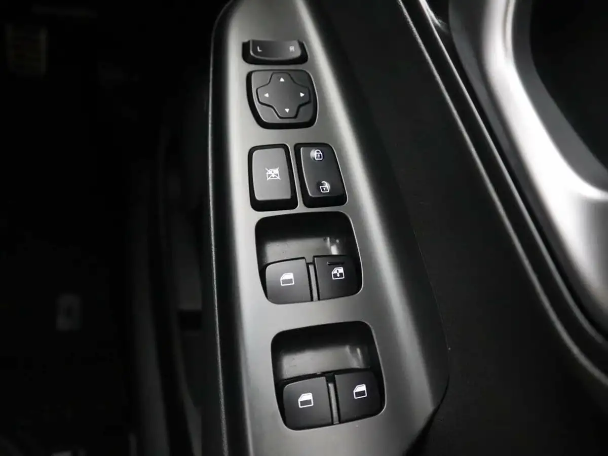 2022-hyundai-kona-e-se-connect-big-28