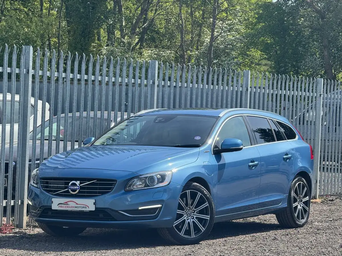 2014-volvo-v60-24td-d6-hybrid-big-32