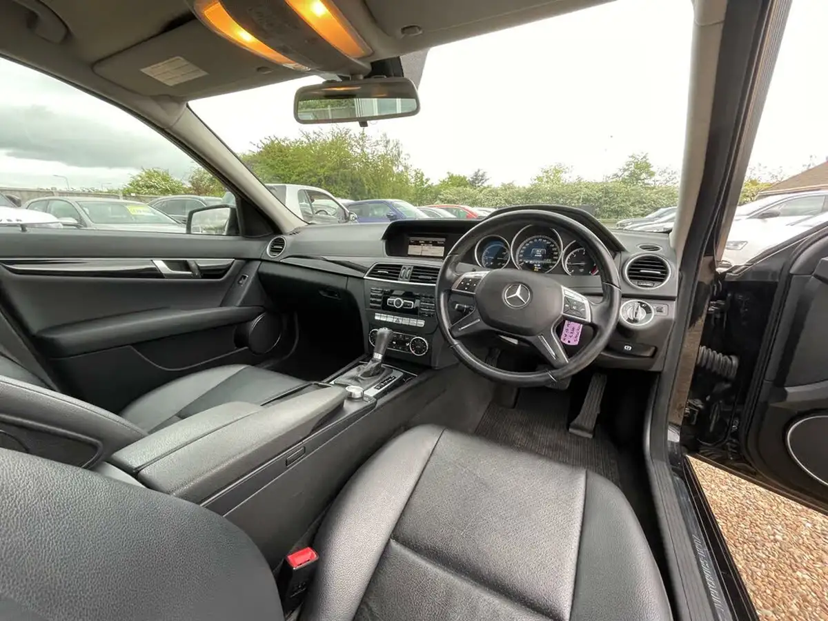 2013-mercedes-benz-c-class-21cdi-c220-cdi-executive-se-170bhp-saloon-4d-7g-tronic-plus-big-29