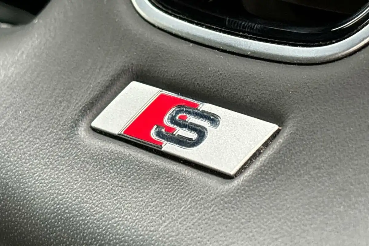 2021-audi-a4-20-35-tdi-s-line-big-47