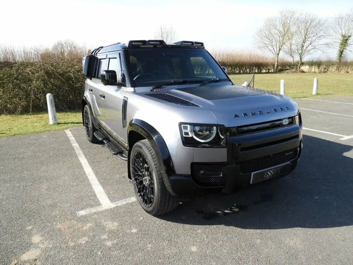 2023-land-rover-110-defender-30-d250-x-dynamic-s-big-24