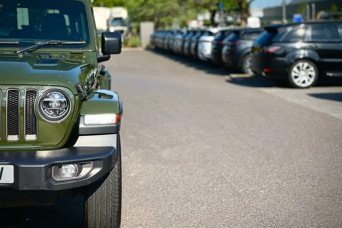 2021-jeep-wrangler-20-gme-80th-anniversary-5d-big-16