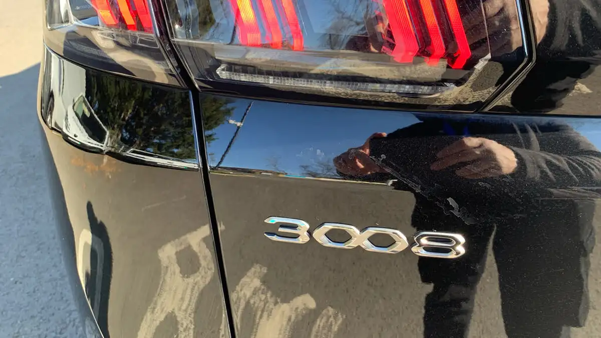 2024-peugeot-3008-suv-12-puretech-gt-136ps-hybrid-e-dsc6-big-29