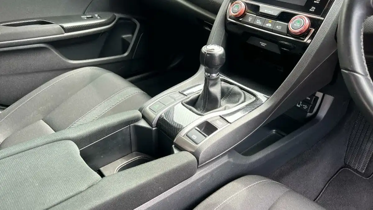 2019-honda-civic-15-vtec-turbo-sport-ss-big-9