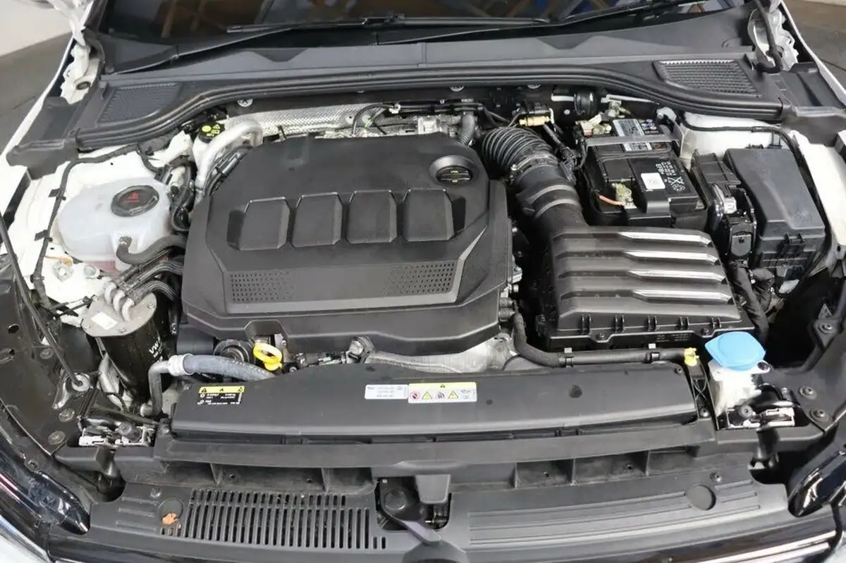 2023-volkswagen-golf-20tdi-gtd-big-14
