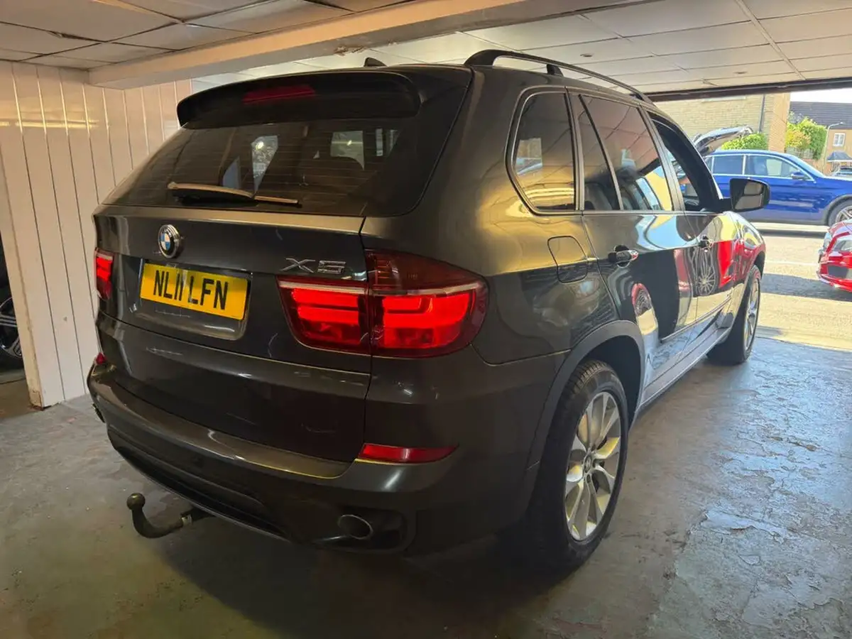 2011-bmw-x5-30td-xdrive30d-se-big-5