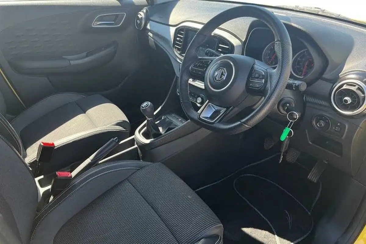 2022-mg-mg3-15-vti-tech-exclusive-nav-big-8