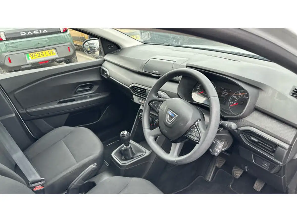 2022-dacia-sandero-big-10