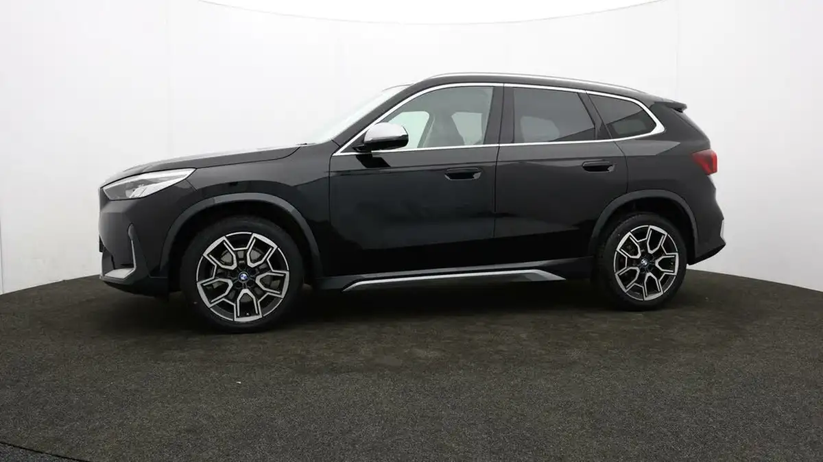 2022-bmw-x1-15-sdrive20i-xline-big-64