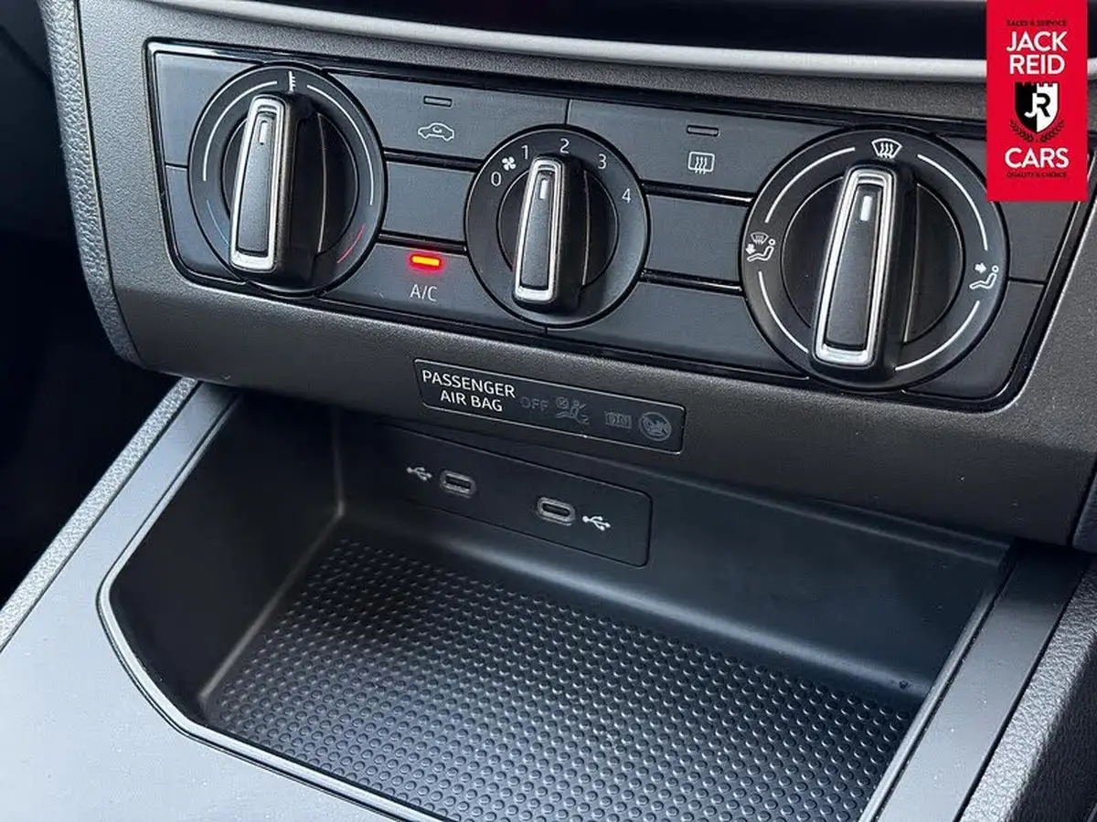 2022-seat-ibiza-10-mpi-se-technology-big-19