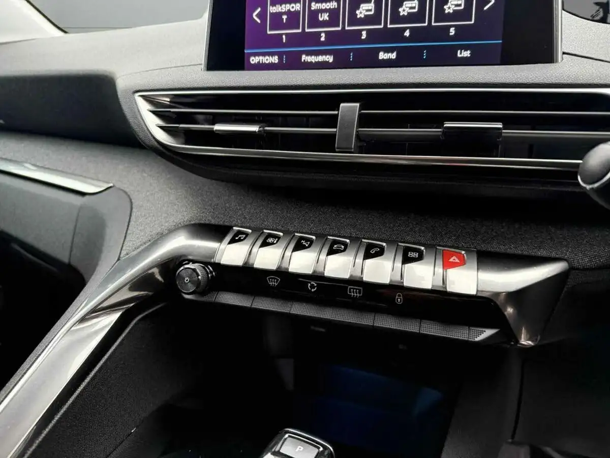 2020-peugeot-3008-suv-12-puretech-allure-eat8-big-43