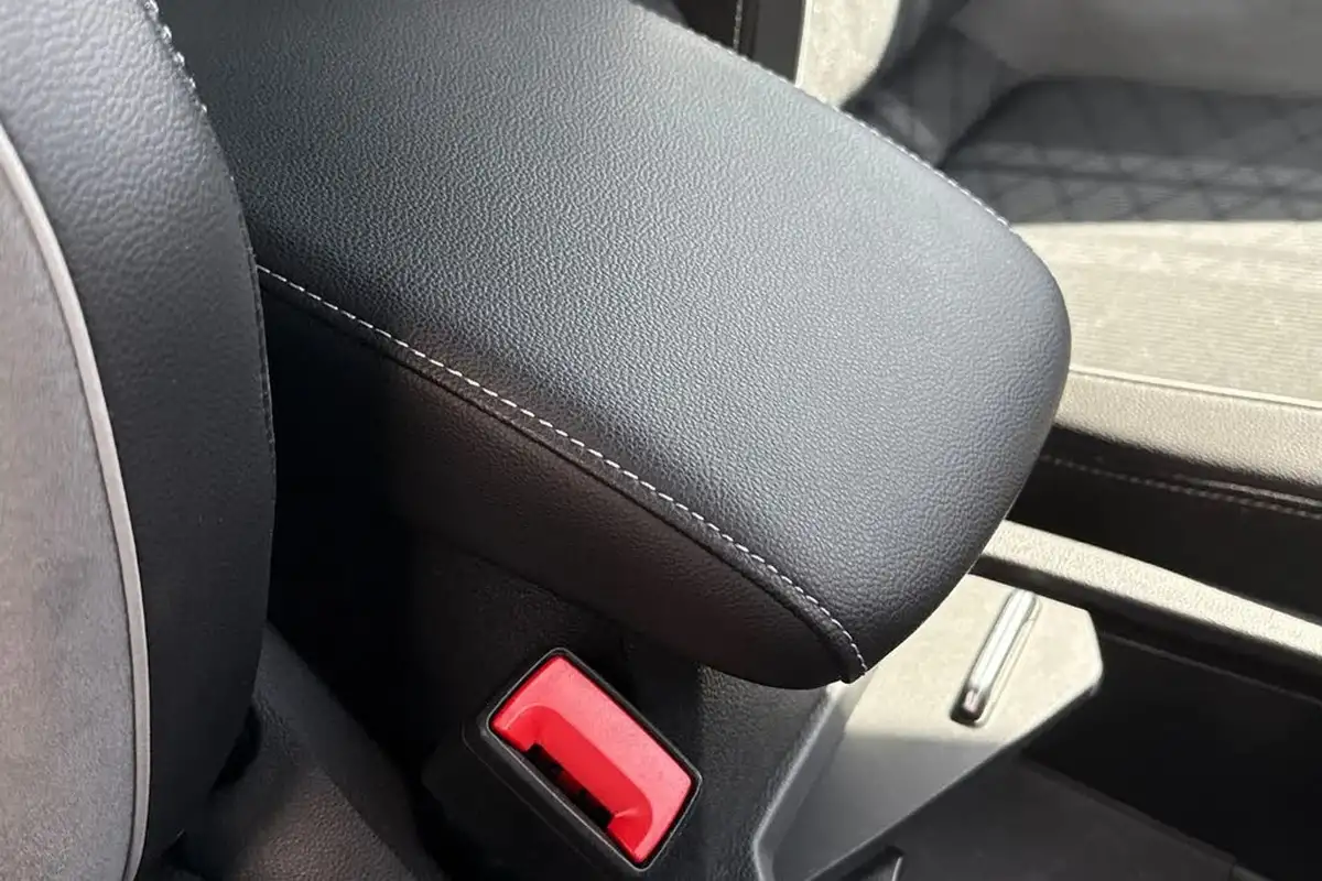 2021-volkswagen-tiguan-14-tsi-r-line-big-40