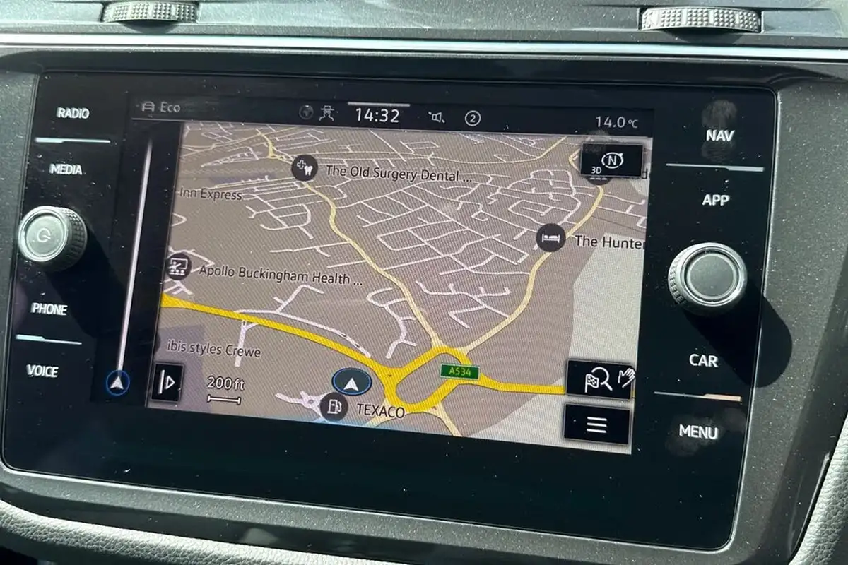 2021-volkswagen-tiguan-14-tsi-r-line-big-16