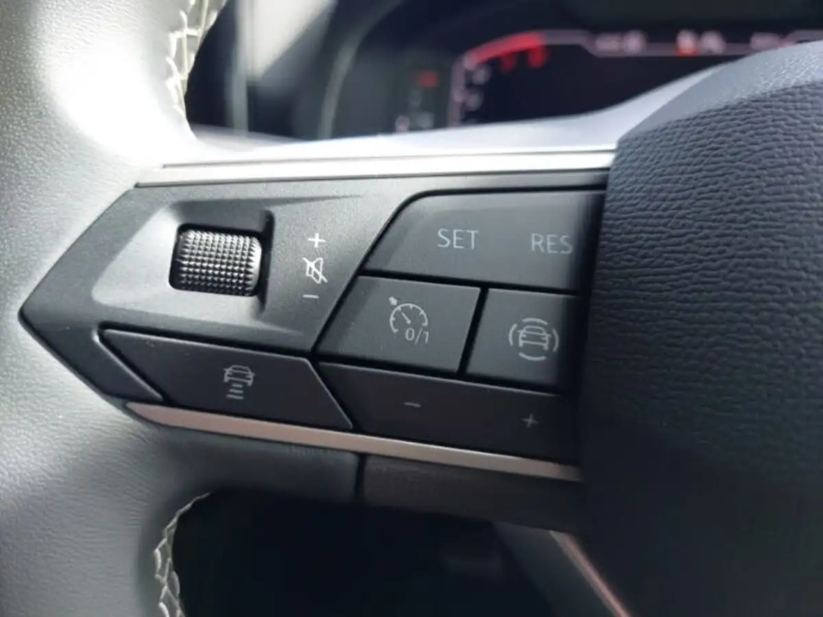 2024-seat-arona-10-tsi-xperience-lux-115ps-dsg-big-16