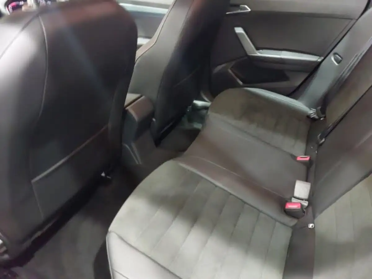 2024-seat-arona-10-tsi-xperience-lux-115ps-dsg-big-5