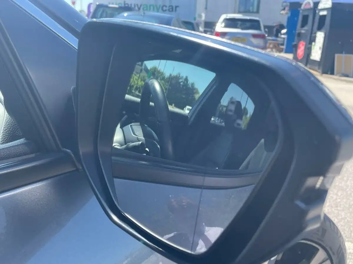 2018-honda-civic-15-vtec-turbo-prestige-cvt-big-35