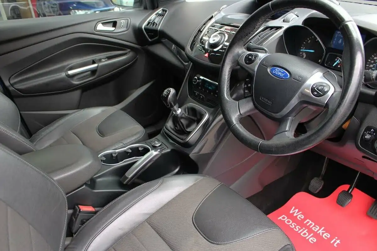 2014-ford-kuga-20tdci-titanium-140ps-big-10