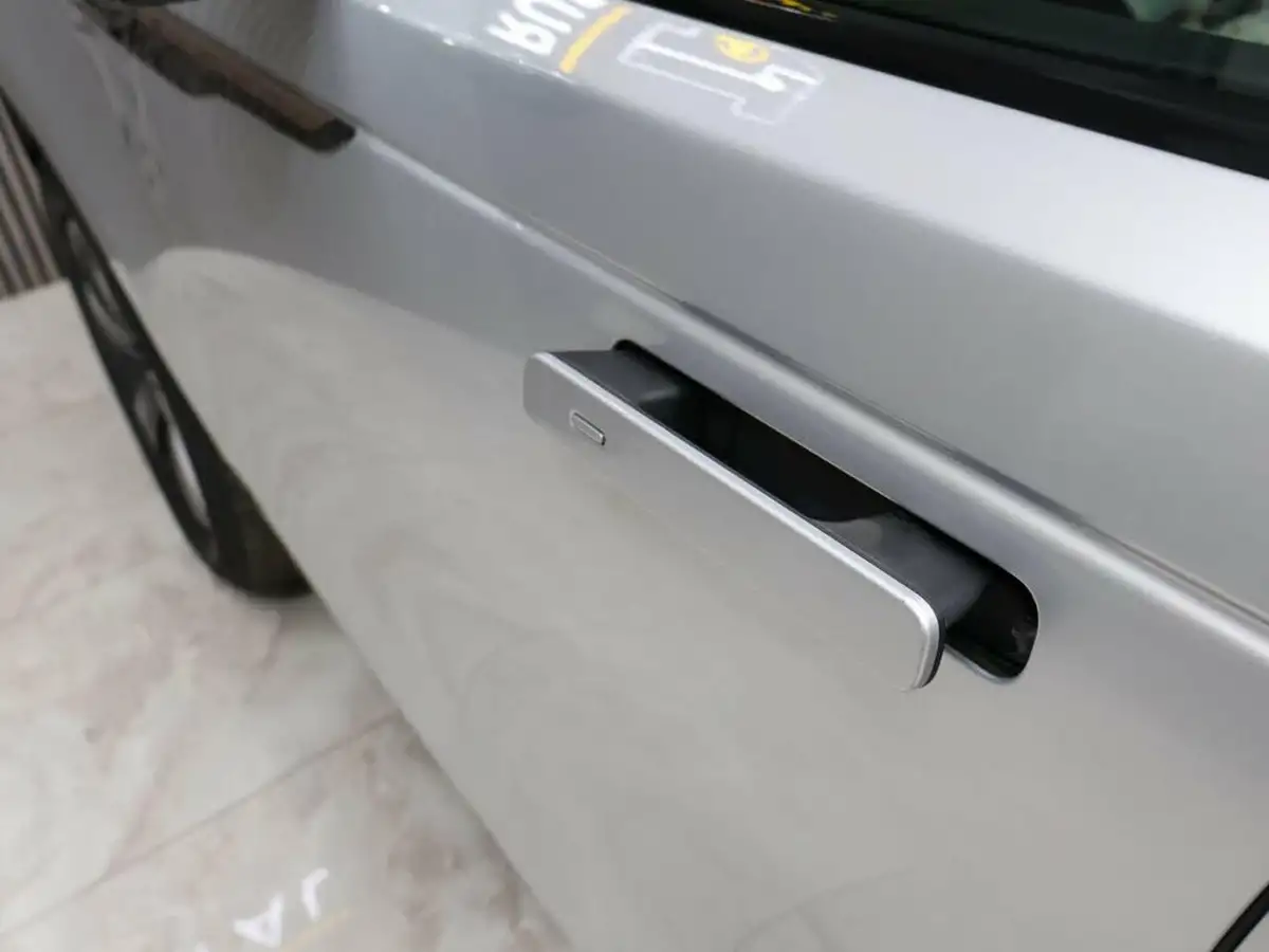 2019-land-rover-range-rover-velar-20-d180-r-dynamic-s-big-52