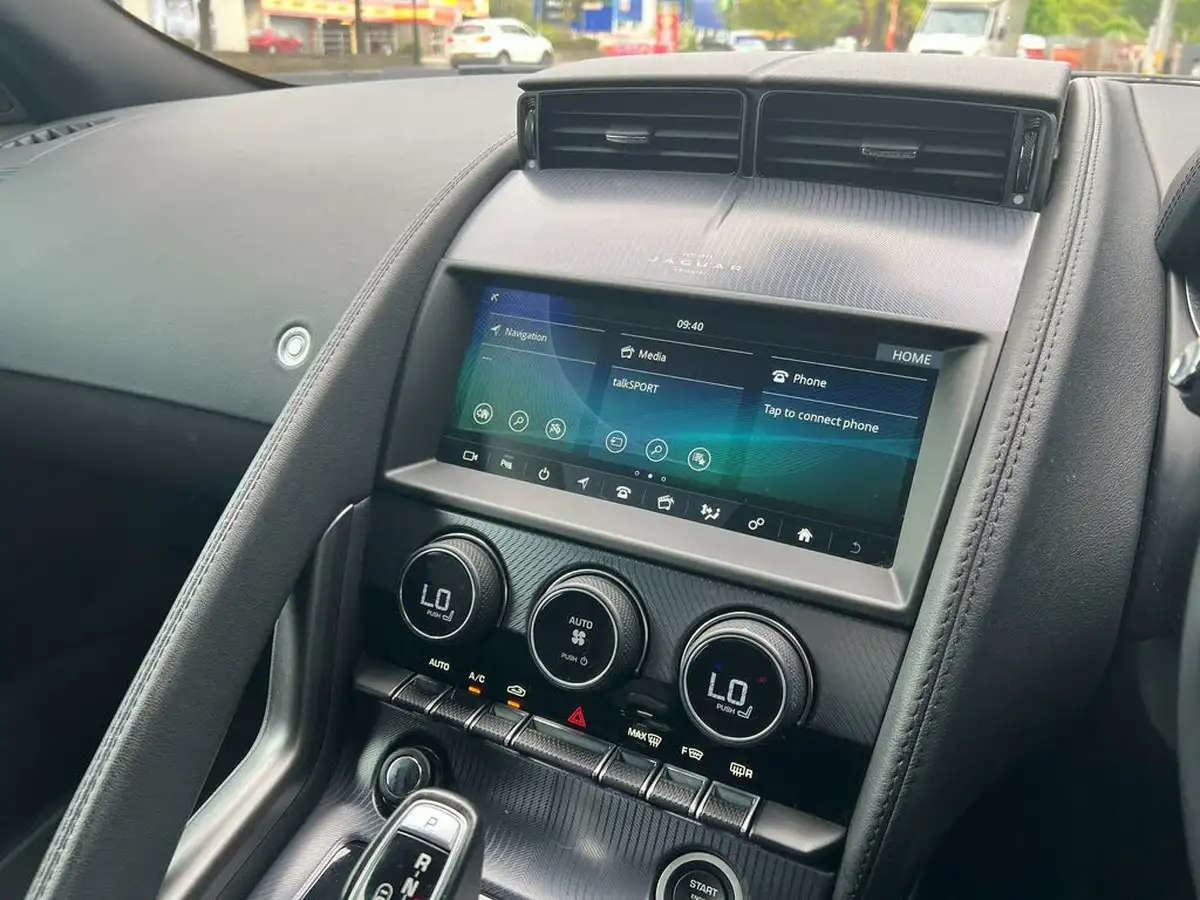 2021-jaguar-f-type-20-i4-r-dynamic-convertible-big-32