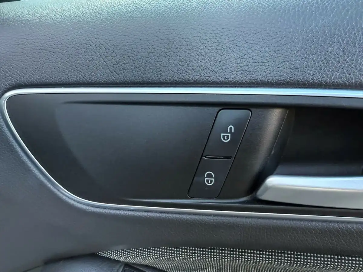 2014-mercedes-benz-a-class-16-a180-se-big-42