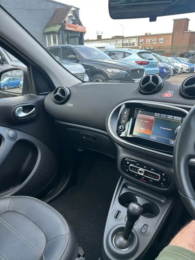 2018-smart-forfour-10-prime-premium-twinamic-big-8