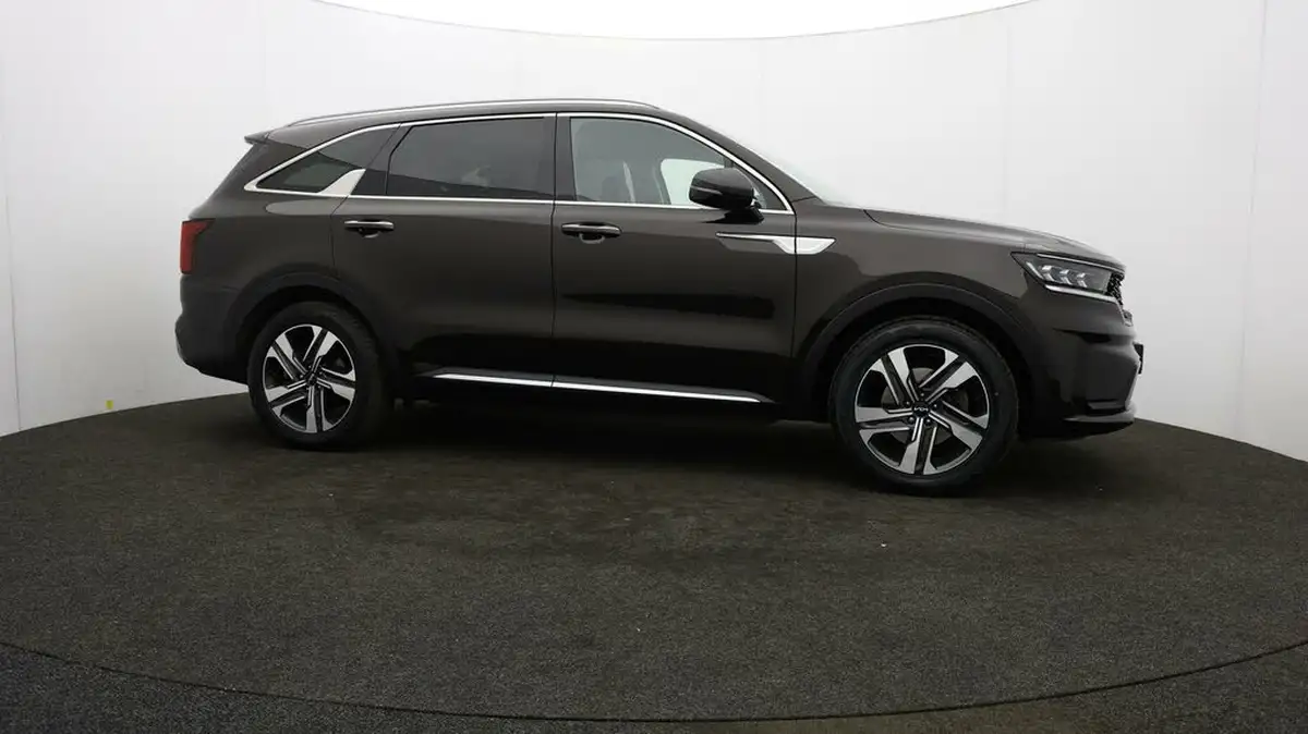 2022-kia-sorento-16-t-gdi-3-226bhp-hev-big-43