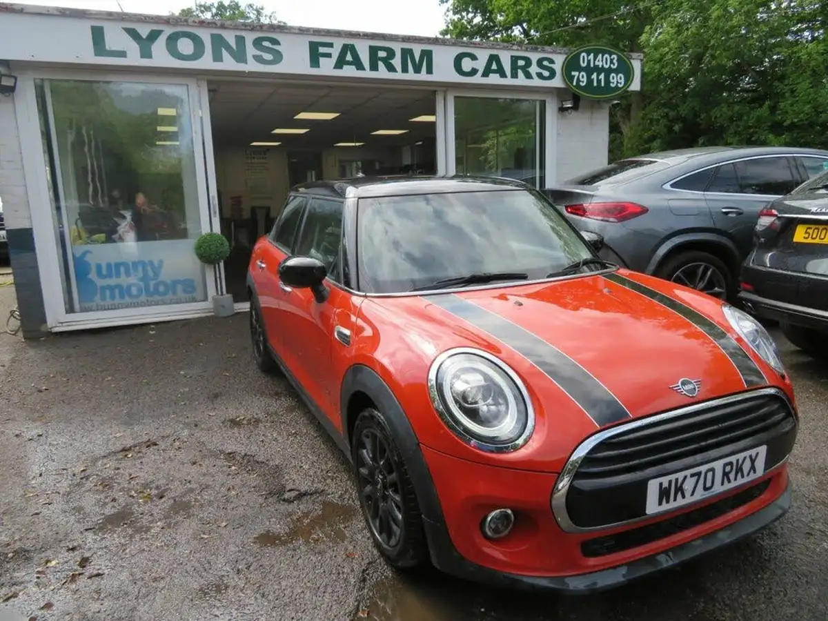 2020-mini-countryman-15-cooper-classic-big-0