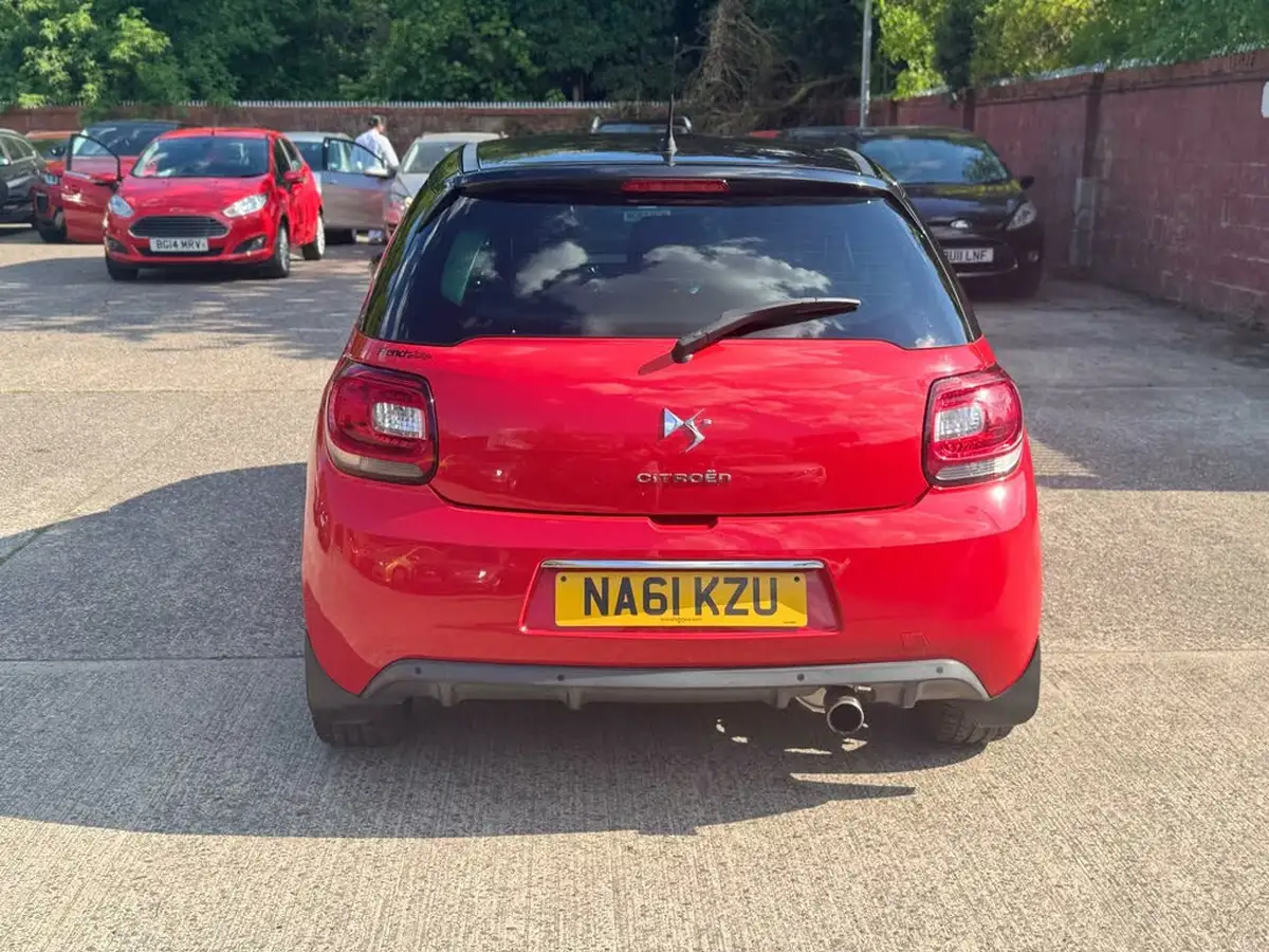 2011-citroen-ds3-16-dstyle-plus-big-10